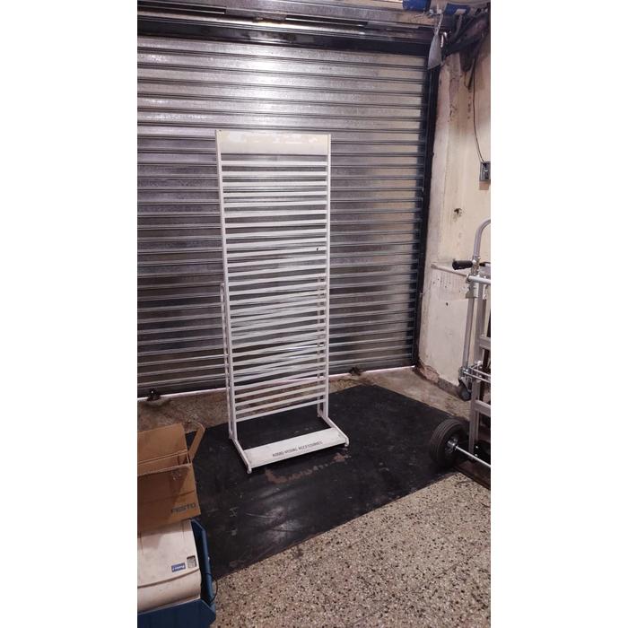 Exhibidor de Metal 170cm x 60cm